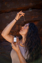 Load image into Gallery viewer, Solar Radiance Face Oil
