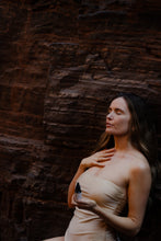 Load image into Gallery viewer, Solar Radiance Face Oil
