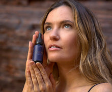 Load image into Gallery viewer, Lunar Illuminate Face Oil
