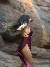 Load image into Gallery viewer, Woman
