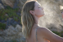 Load image into Gallery viewer, Venus Myst
