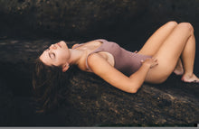 Load image into Gallery viewer, Ocean Beauty
